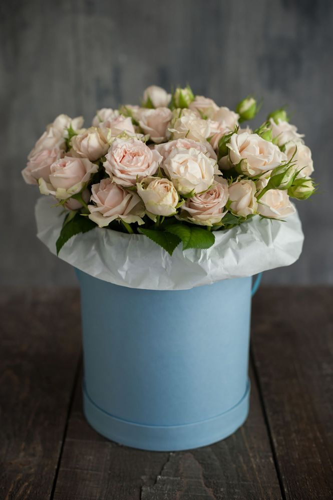 корпоративная коробка с розами для офиса в Щёлкове