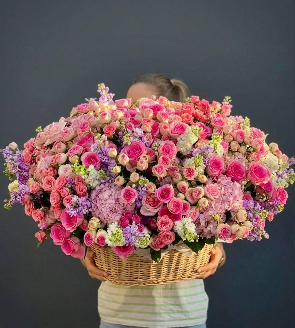 Корзины с цветами — заказать в Щёлкове
