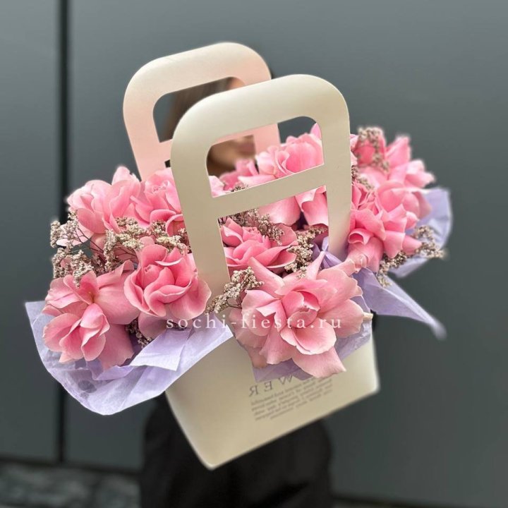 Сумочка розовых роз "Плинки" в Щёлкове