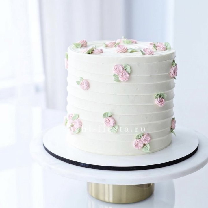 Торт "Розы в снегу" в Щёлкове