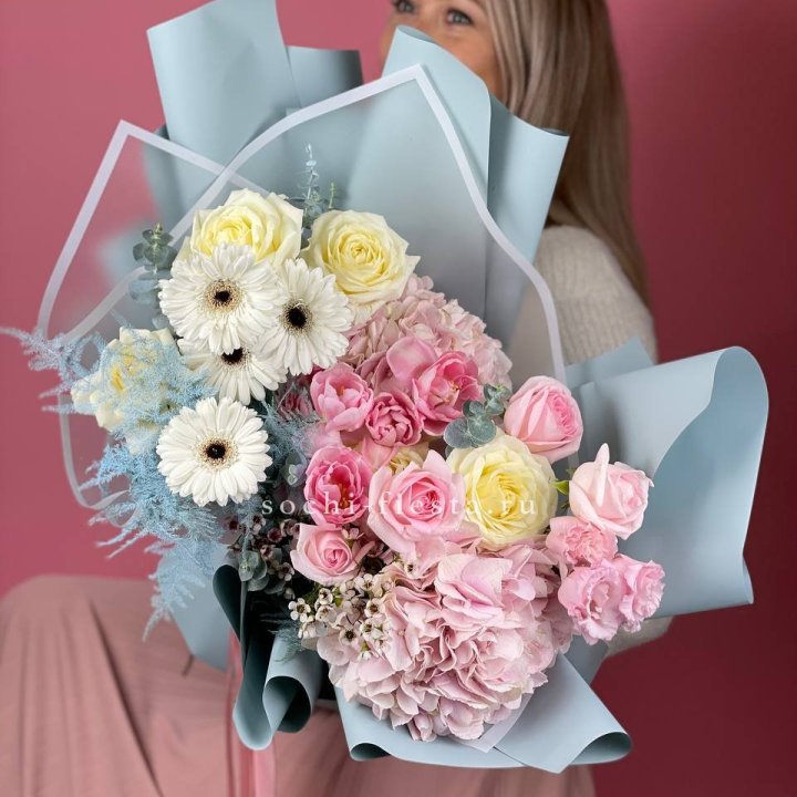 Дизайнерский букет "Адель" в Щёлкове