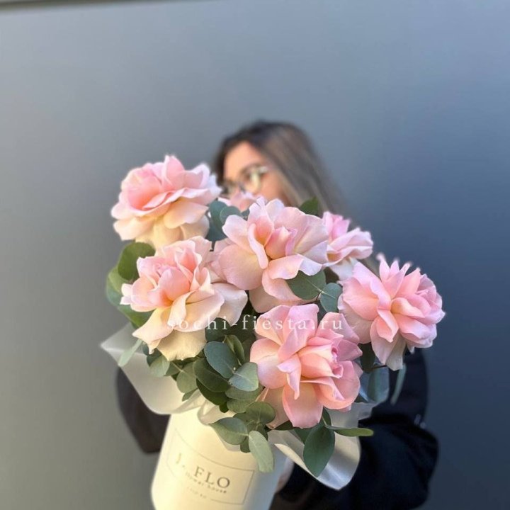 Французские роз в боксе в Щёлкове