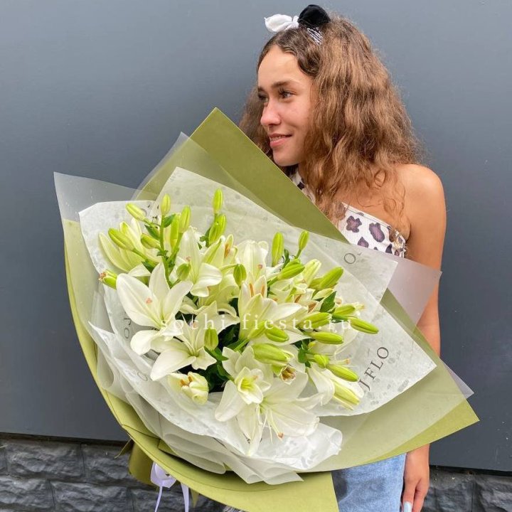 Букет  лилий "Изумруд" в Щёлкове