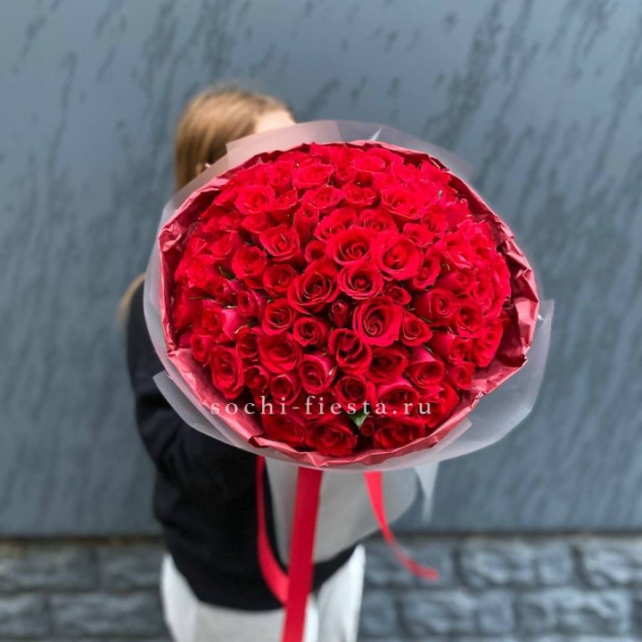 101  красная кенийская роза  с доставкой в Щёлкове