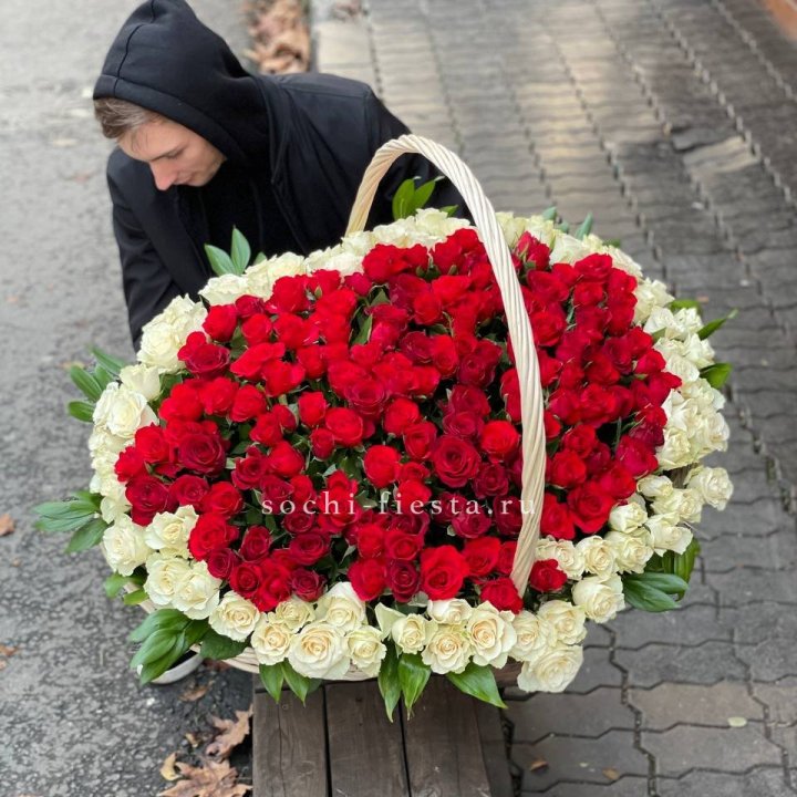 201  роза в корзине   в Щёлкове