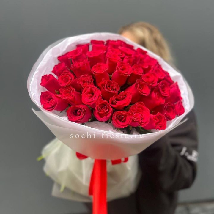 55 красных роз "Амелия" в Щёлкове