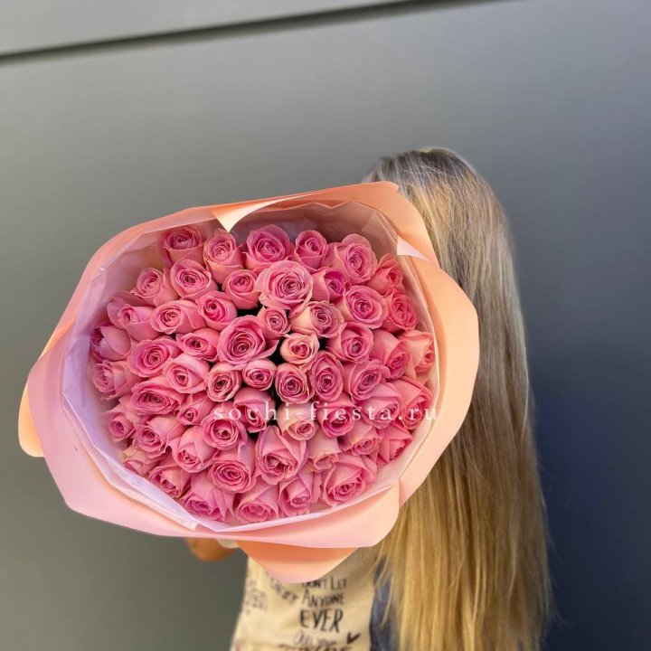 55 розовых роз в Щёлкове